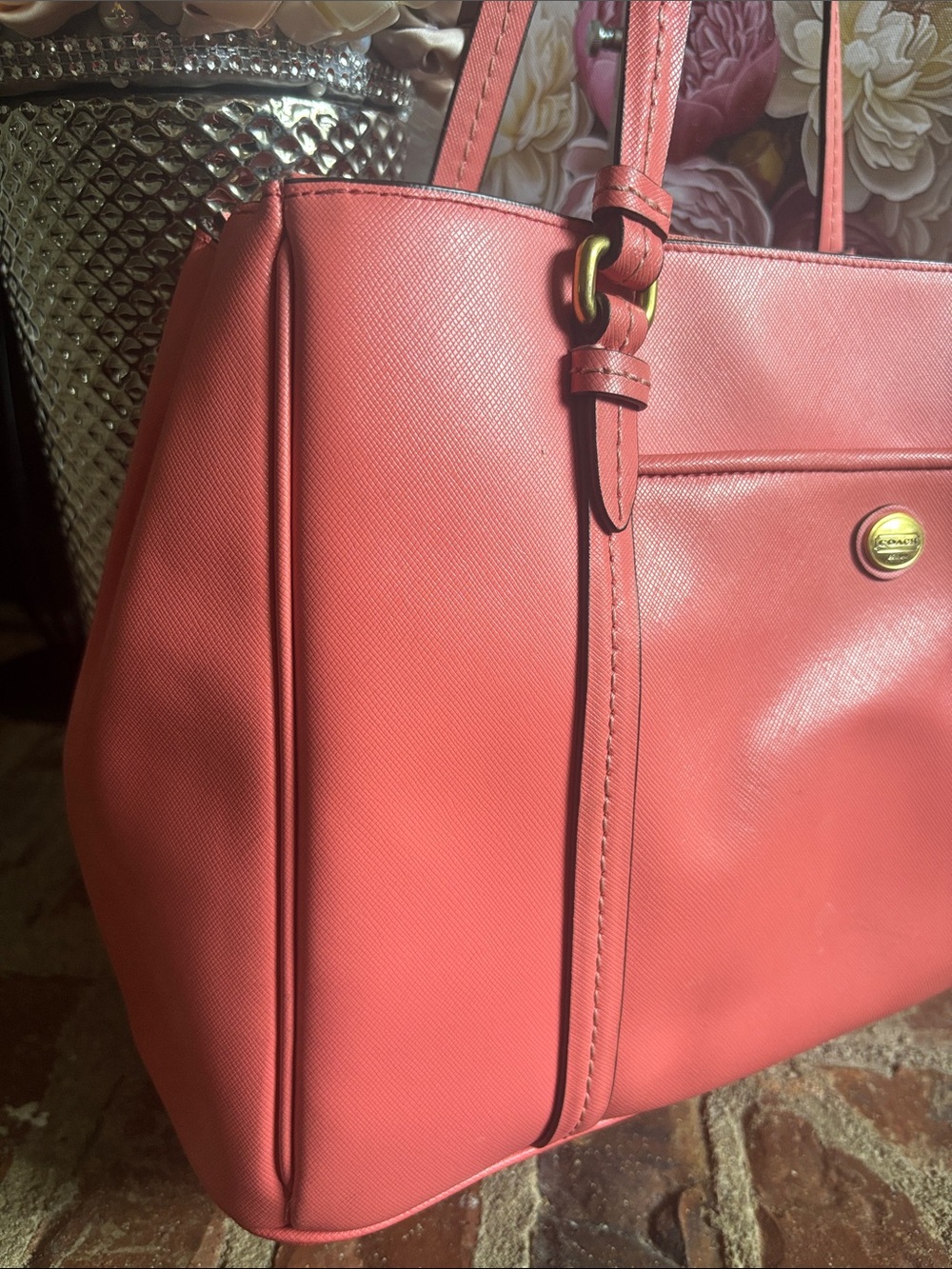 🌸 COACH Peyton Leather Jordan Double Zip Carryall in Coral (#F25669) 🌸 - Picture 5 of 7